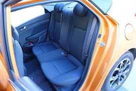 北京现代悦纳1.4L