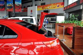 2010款铃木凯泽西2.4L