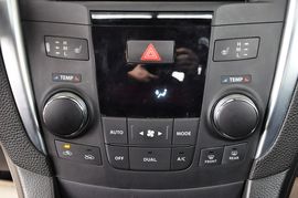 2010款铃木凯泽西2.4L