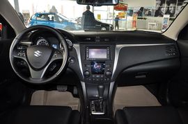 2010款铃木凯泽西2.4L