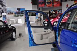 2011款铃木天语SX4两厢1.6L