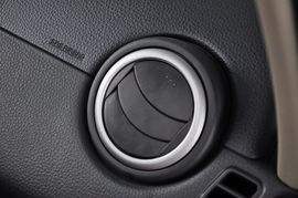 2011款铃木天语SX4两厢1.6L
