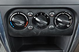 2011款铃木天语SX4两厢1.6L
