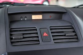 2011款铃木天语SX4两厢1.6L
