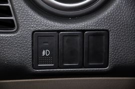 2011款铃木天语SX4两厢1.6L