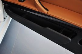 2011款宝马335i敞篷版