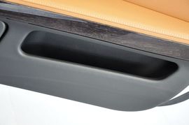 2011款宝马335i敞篷版