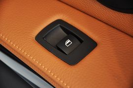 2011款宝马335i敞篷版