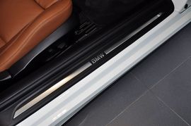 2011款宝马335i敞篷版