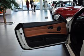 2011款宝马335i敞篷版