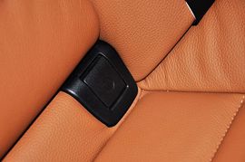 2011款宝马335i敞篷版