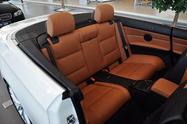 2011款宝马335i敞篷版