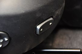 2011款宝马335i敞篷版