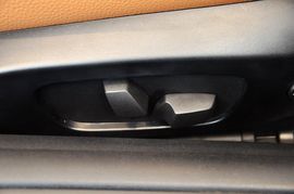 2011款宝马335i敞篷版