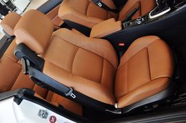 2011款宝马335i敞篷版