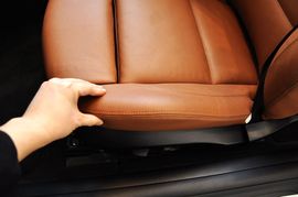 2011款宝马335i敞篷版