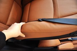 2011款宝马335i敞篷版