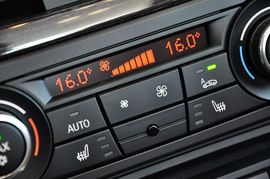 2011款宝马335i敞篷版