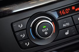 2011款宝马335i敞篷版