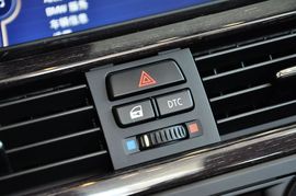 2011款宝马335i敞篷版