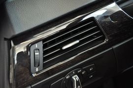 2011款宝马335i敞篷版