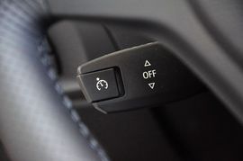 2011款宝马335i敞篷版