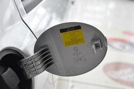 2011款长安CX30三厢