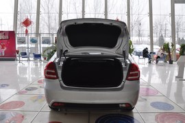 2011款长安CX30三厢