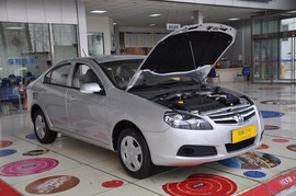 2011款长安CX30三厢