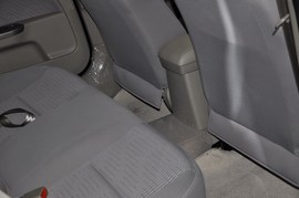 2011款长安CX30三厢