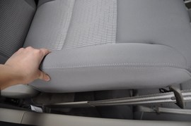 2011款长安CX30三厢