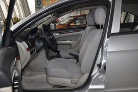 2011款长安CX30三厢