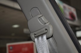 2011款长安CX30三厢