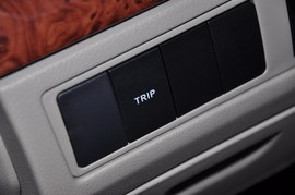 2011款长安CX30三厢