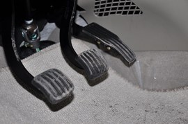 2011款长安CX30三厢