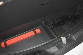 2016款现代全新胜达2.0T自动两驱智能型