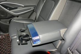 2016款现代全新胜达2.0T自动两驱智能型