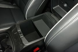 2016款现代全新胜达2.0T自动两驱智能型