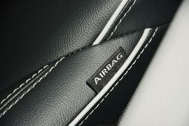 2016款现代全新胜达2.0T自动两驱智能型