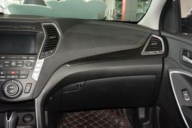 2016款现代全新胜达2.0T自动两驱智能型