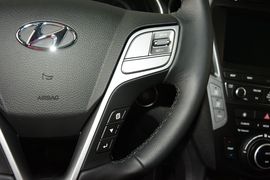 2016款现代全新胜达2.0T自动两驱智能型