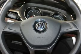 2016款大众途安L