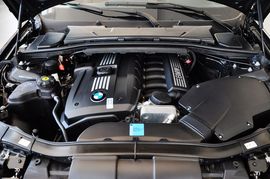 2011款宝马325i