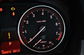 2011款宝马325i