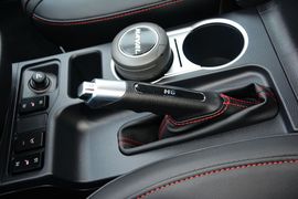 2017款哈弗H6蓝标运动版1.5T自动两驱豪华型
