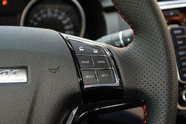2017款哈弗H6蓝标运动版1.5T自动两驱豪华型