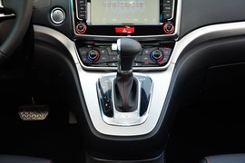 2017款哈弗H6蓝标运动版1.5T自动两驱豪华型