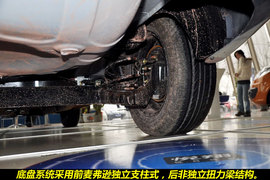 2011款长安CX30三厢