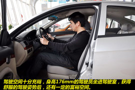 2011款长安CX30三厢