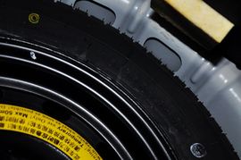 2009款长安悦翔两厢